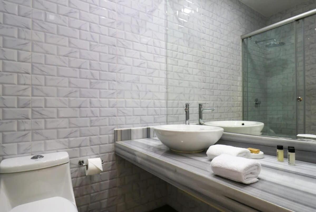 Casa Junin By Wynwood House Lima